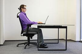 自動計算アリ 机と椅子の高さバランスやpc向け環境の選び方 オフィスのギモン オフィスやオフィス家具の情報サイト